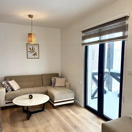 Bella יהורינה